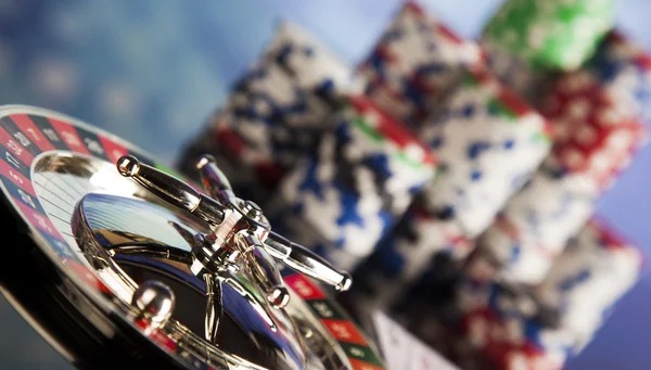 kuatoto live-dealer studio with multiple camera angles and multilingual dealers